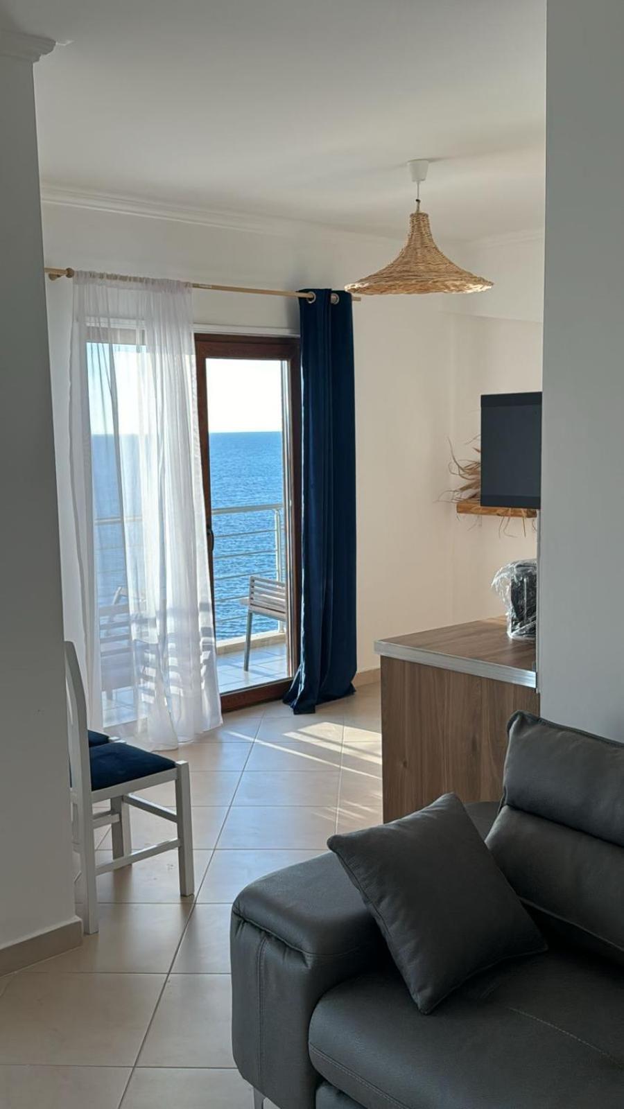 Currila 07 * Durres