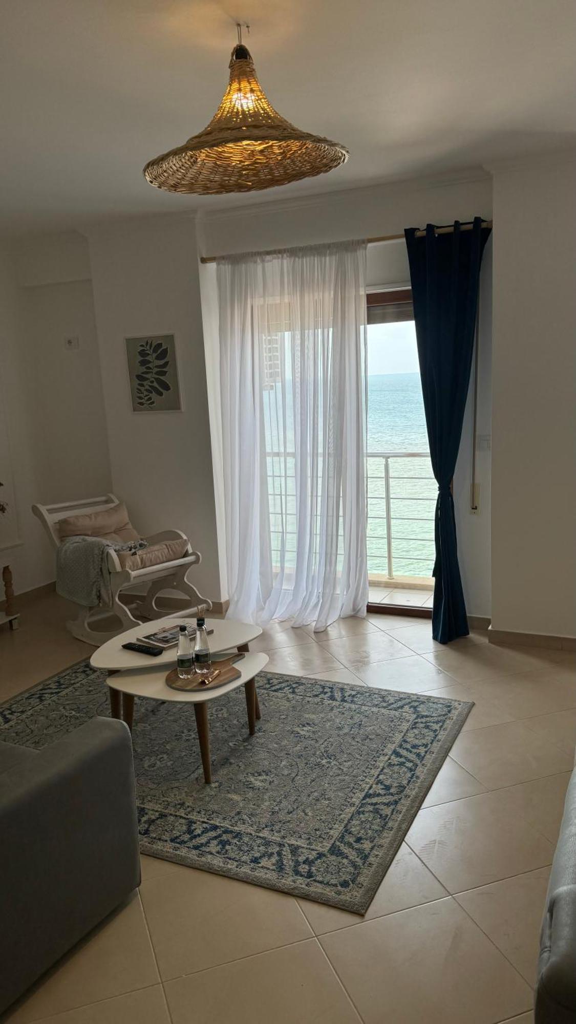 Currila 07 * Durres